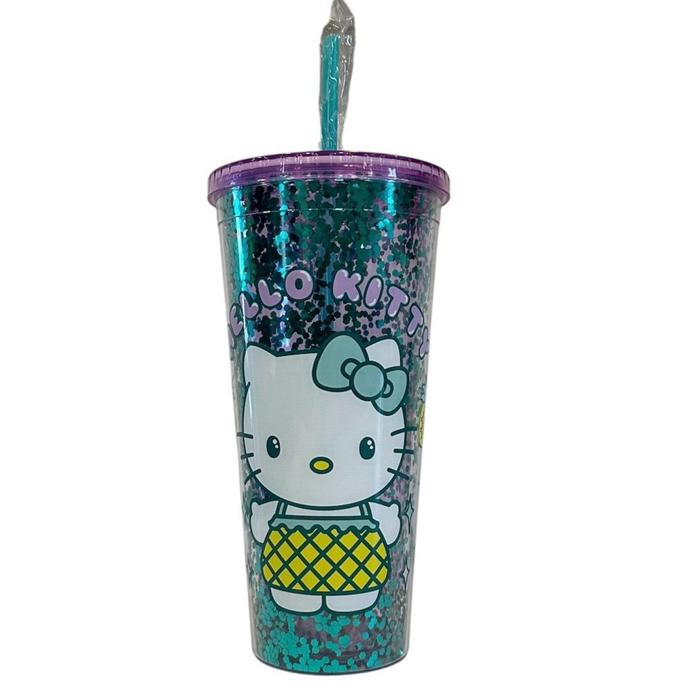 Hello Kitty Confetti Tumbler 32 OZ NEW Pineapple Outfit Glitter Cold Cup Straw